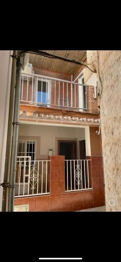 Brandnew Beachfront Appartment マラガ アパート